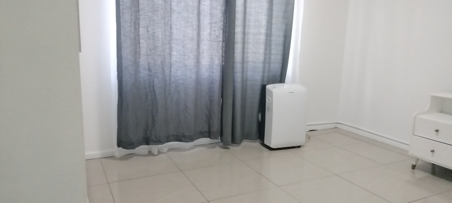 3 Bedroom Property for Sale in Gustrouw Western Cape